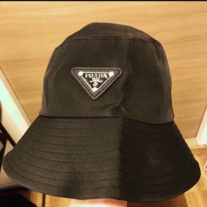 Buckethat - Aldrig använd, endast provad 