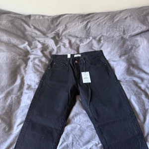 Woodbird jeans  - Aldrig använda prislapp och allting sitter kvar. Storlekar 29/32