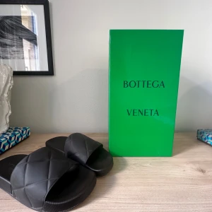 Bottega veneta tofflor  - Size 41-42 Oandvända  Köpt i butik 
