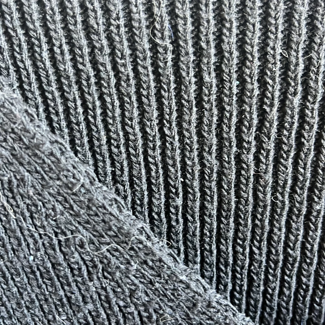 Svart stickad kofta från Trendyol - 1