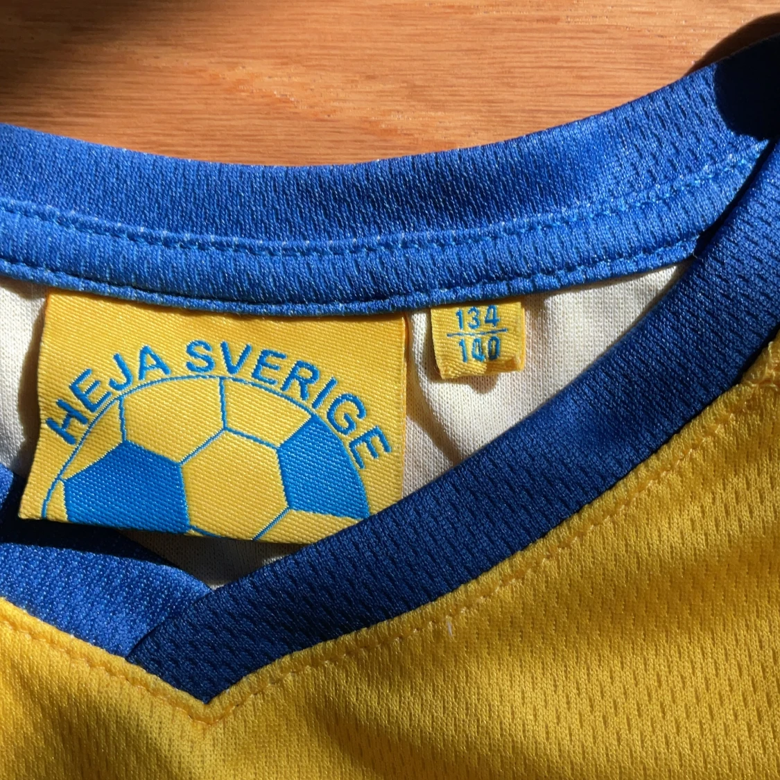 Svensk fotbollströja med nummer 10 - 2