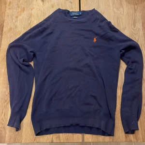 Polo tröja - En polo tröja i nyskick,  slim fit pima cotton, väldigt skön att ha på sig, 