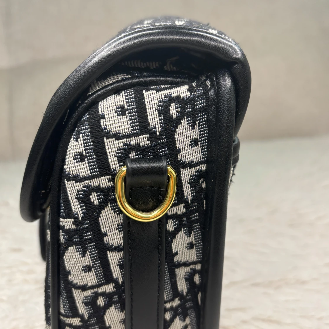 Dior 30 Montaigne axelväska i svart och vit canvas - 3