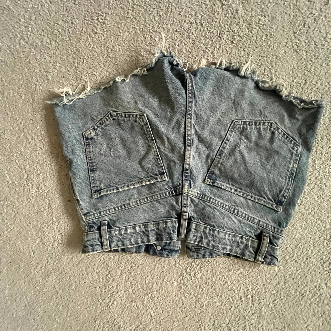 Blå zara jeansshorts med fransar💕🌺 - 1