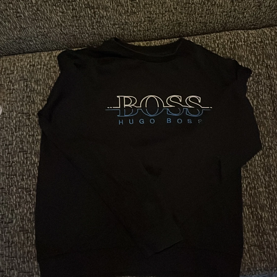 Svart sweatshirt från Hugo Boss