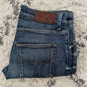 Tiger of Sweden jeans - Säljer dessa Tiger of Sweden jeans! | Skick 9/10 | Nypris +1400kr, säljer endast för 249kr | Hör av dig vid frågor!