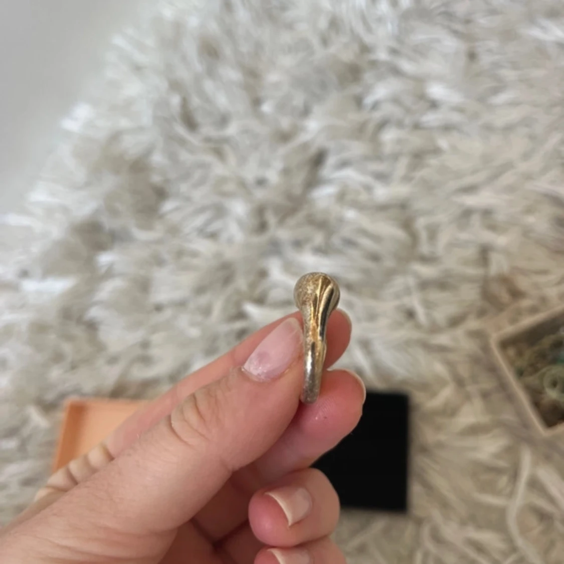 Guldfärgad ring  - 2