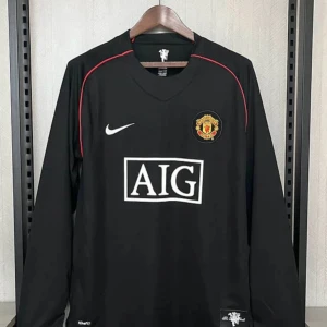 Manchester United svart långärmad fotbollströja - Säljer en svart långarmad Manchester united, väldig ovanlig att få tag på