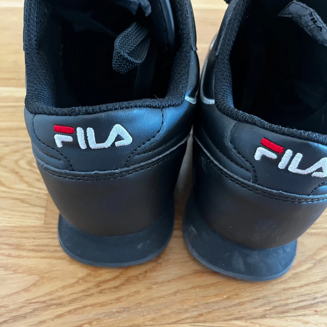 Svarta sneakers från Fila - 1