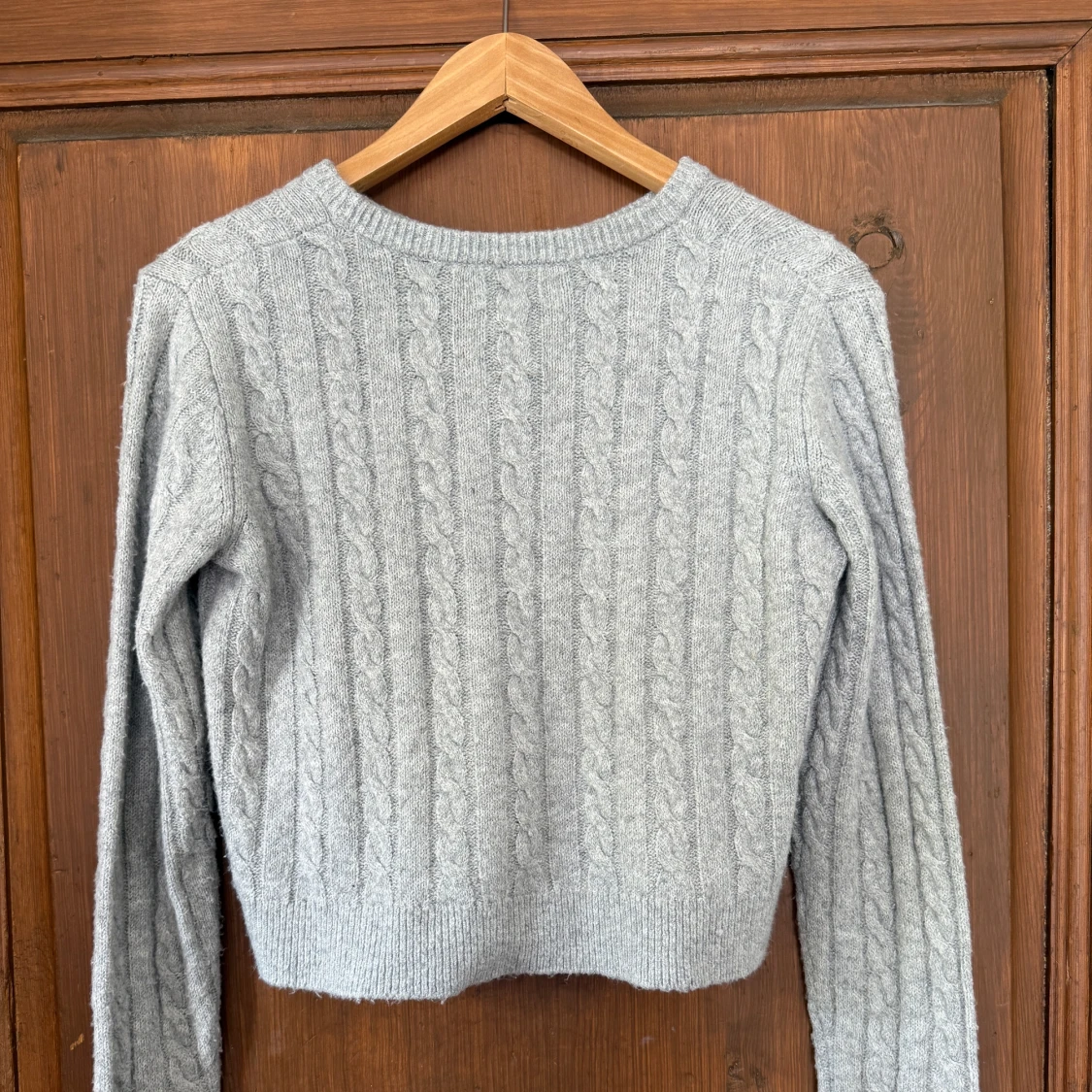Grå kabelstickad tröja Hampton Republic - 2