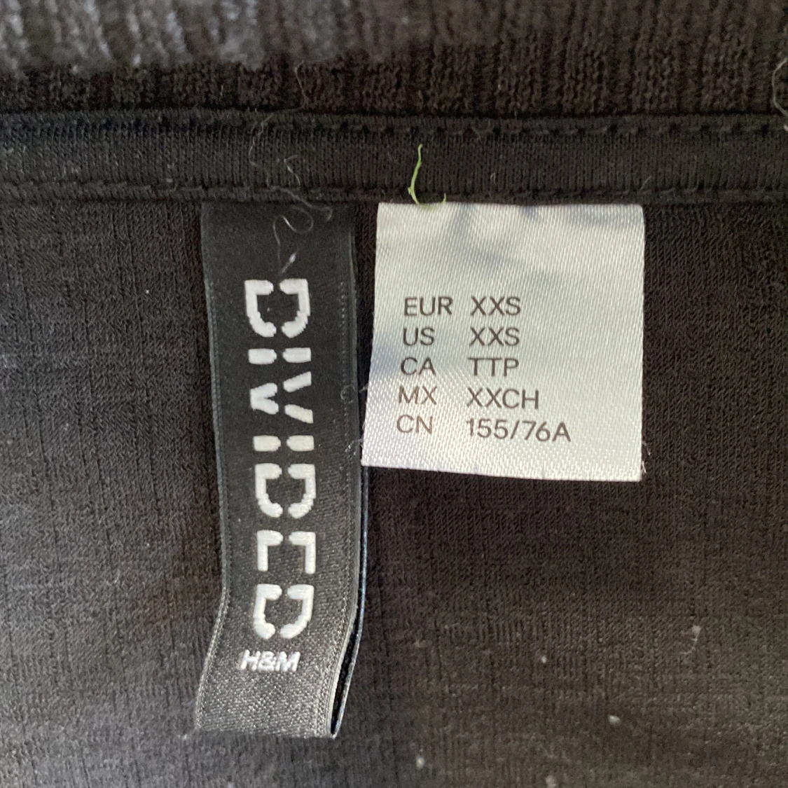 Svart ribbad kofta från H&M Divided - 2