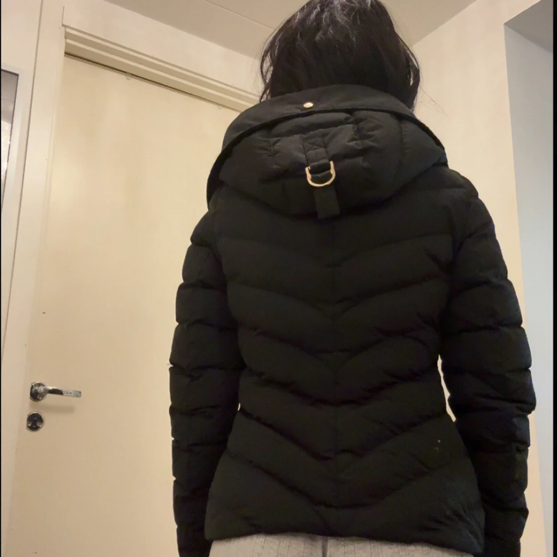 Svart pufferjacka från Hollies - 2