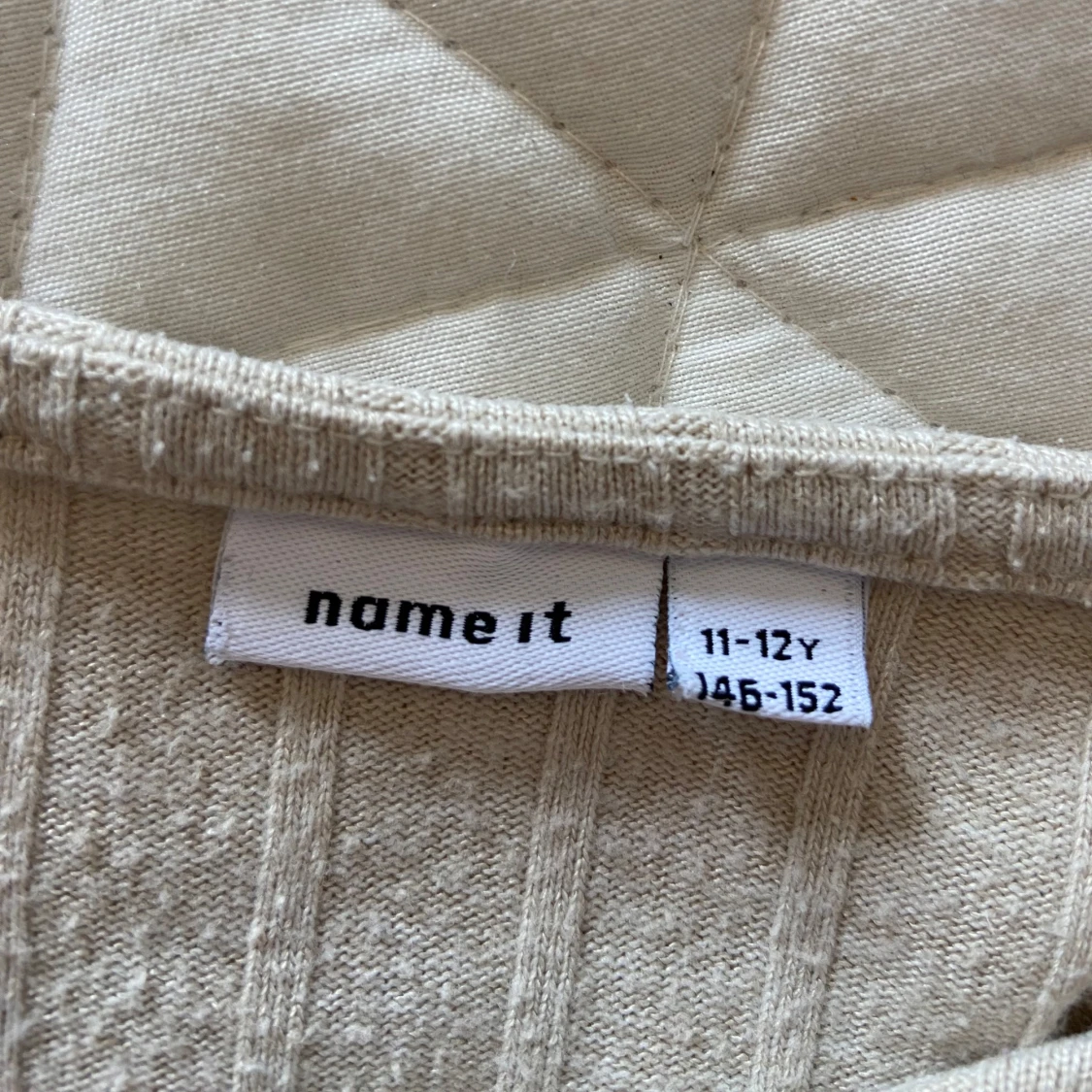 Beige ribbad tröja från Name It - 2