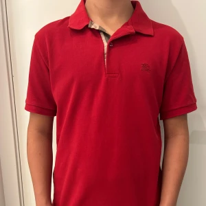 Burberry pikétröja - Burberry pikétröja | Skick 10/10 | Storlek S | Hör av dig vid minsta fråga