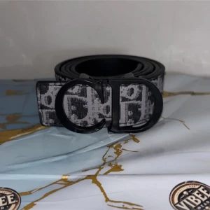 Dior bälte - Helt ny