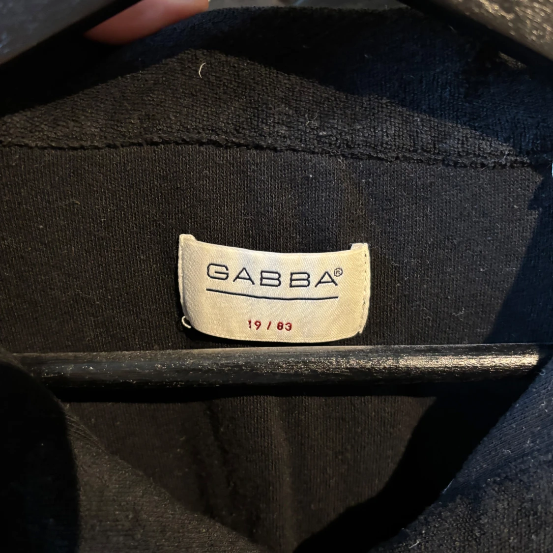 Svart pikétröja från Gabba - 2