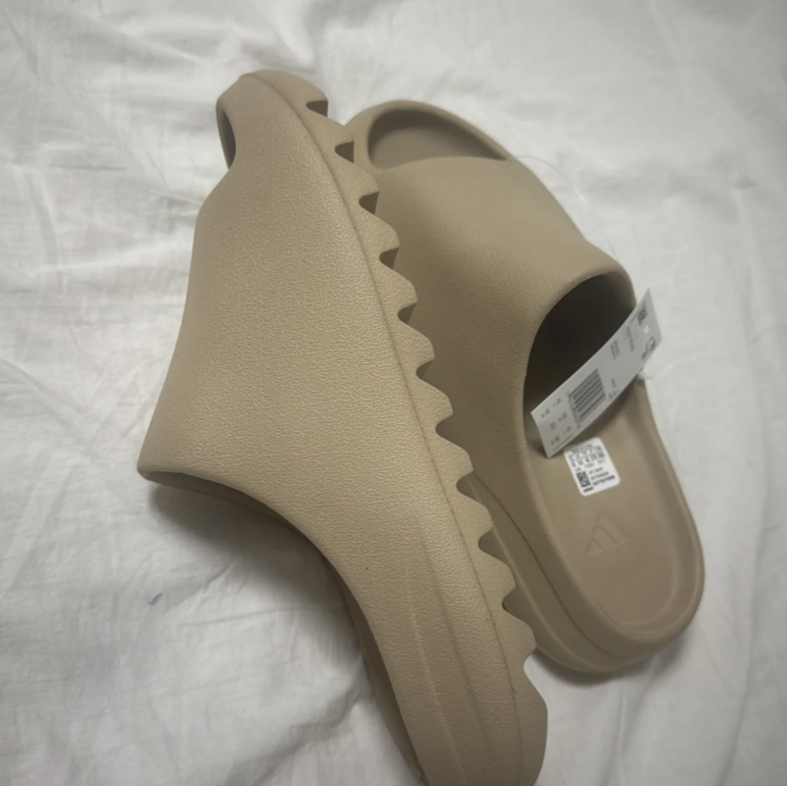 Yeezy slides pris kan diskuteras  - 2