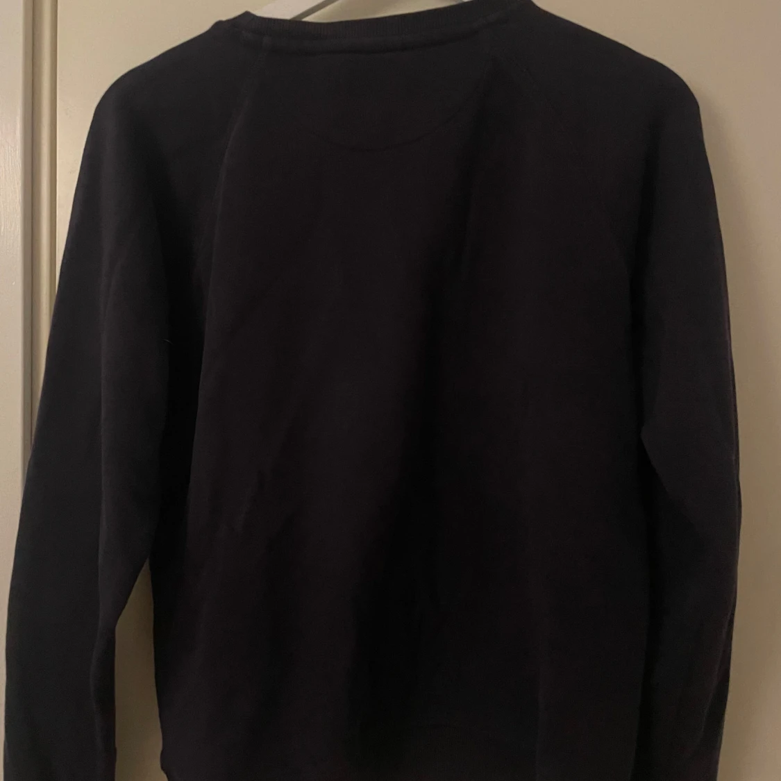 Mörkblå sweatshirt från Gant - 4