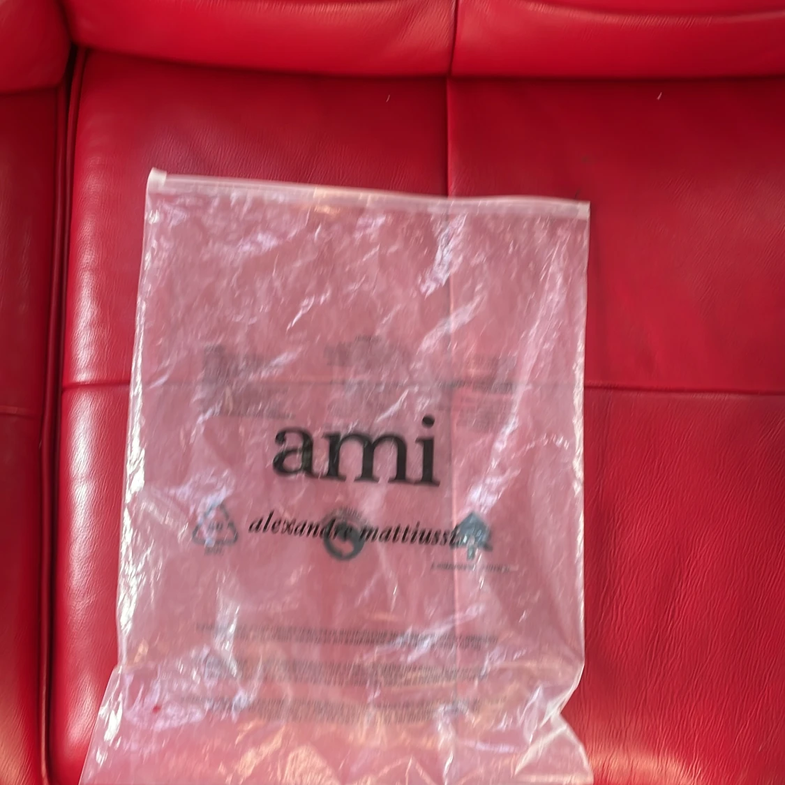 Vit stickad tröja Ami med rött hjärta - 3