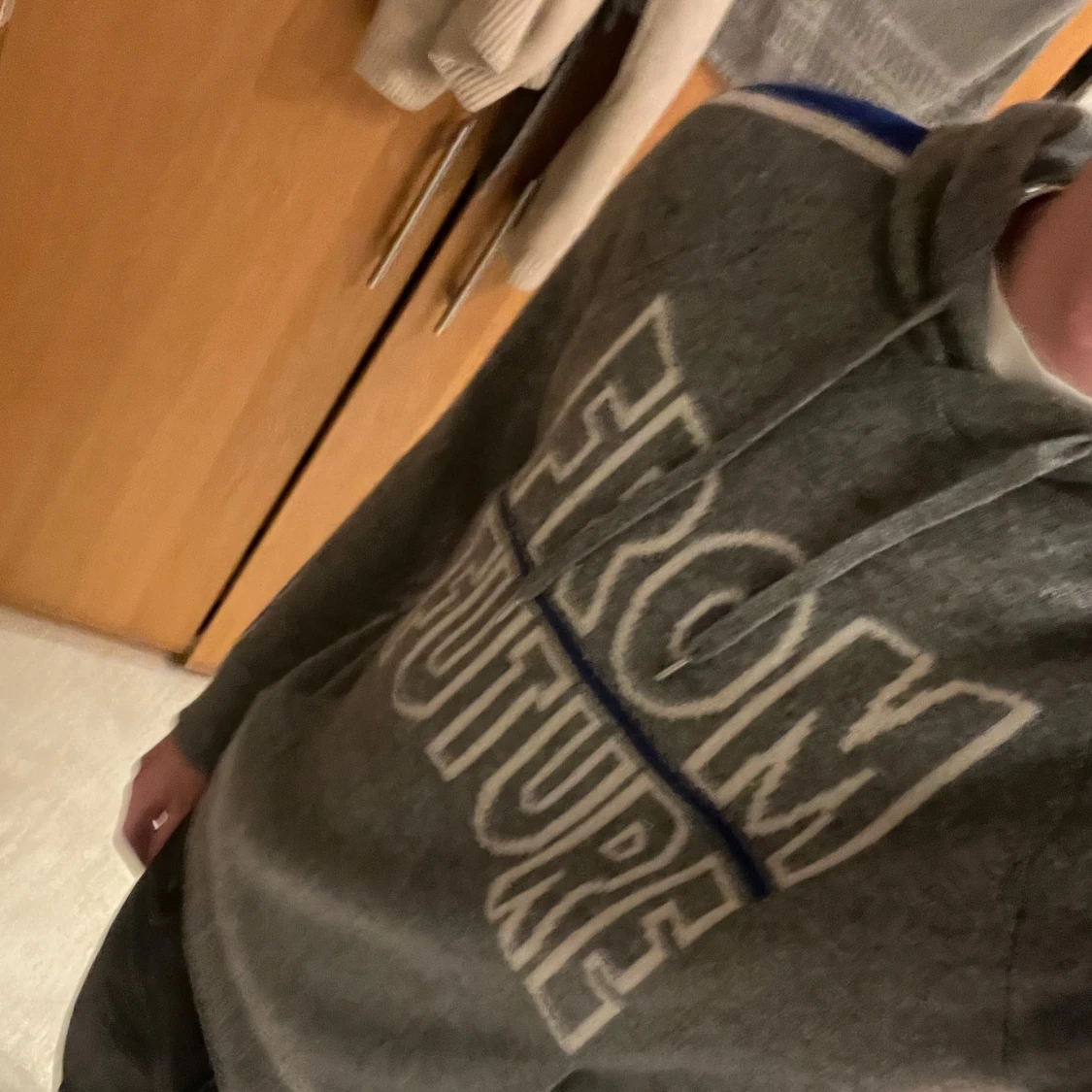 Cashmir hoodie från from future  - 1