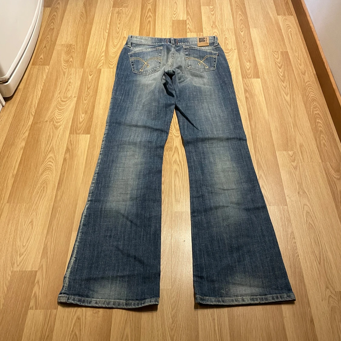 Lågmidjade bootcut jeans  - 1