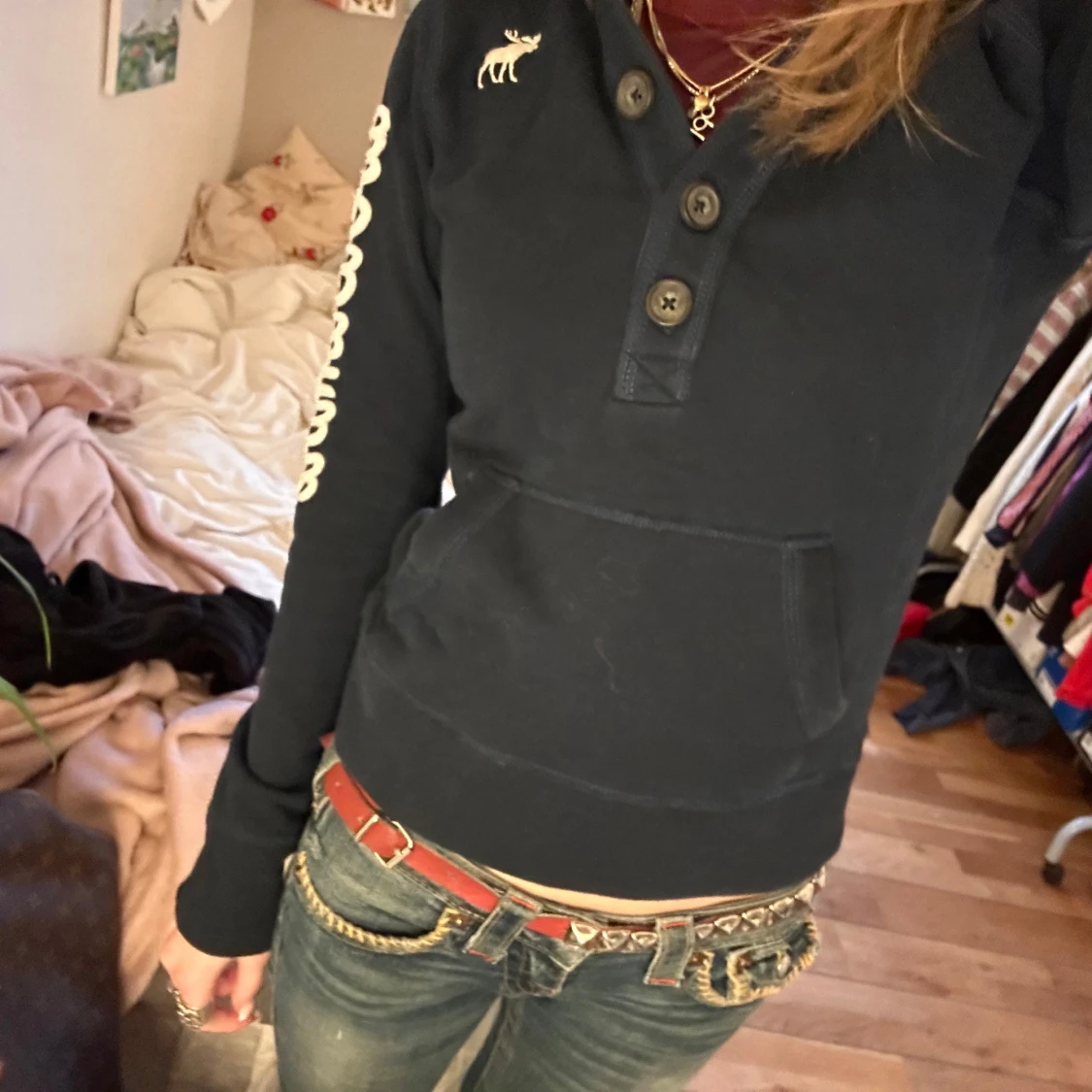 Mörkblå hoodie från Abercrombie - 3