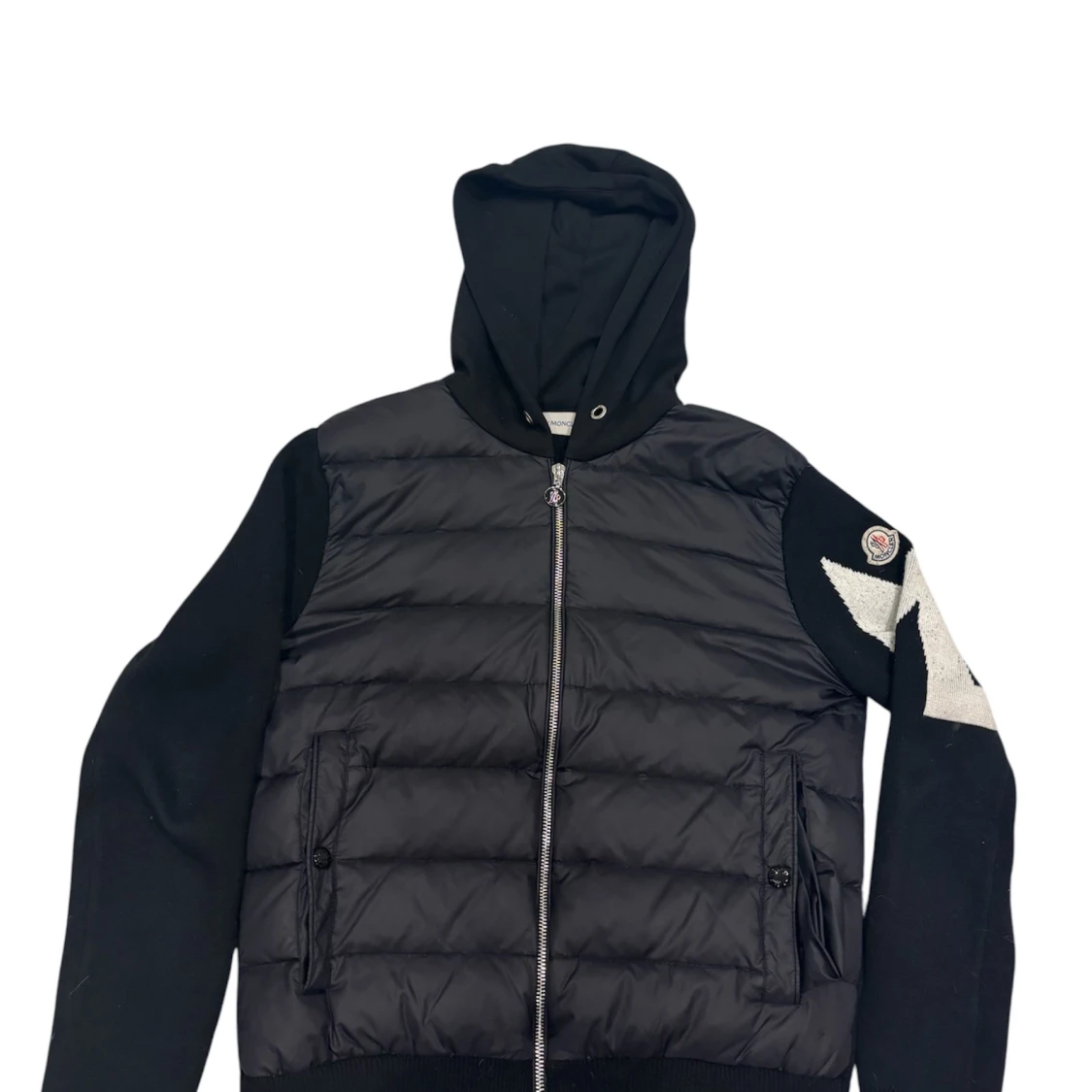 Svart pufferjacka från Moncler
