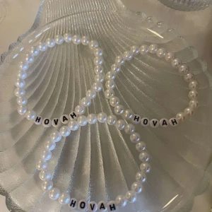 Pärlarmband (1 armband 30kr) - .