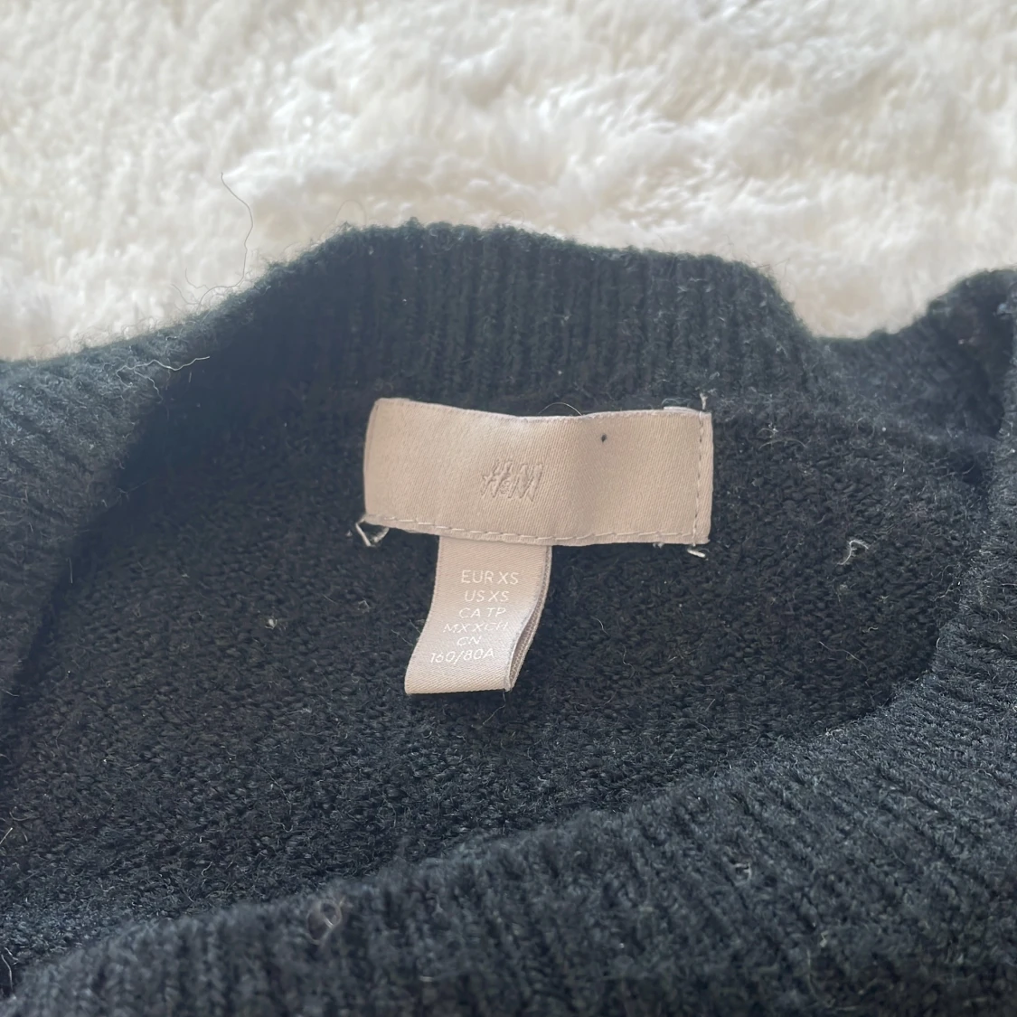 Svart kortärmad tröja från H&M - 2