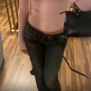 Låg midjade vintage jeans - Lågmidjade vintage jeans från only