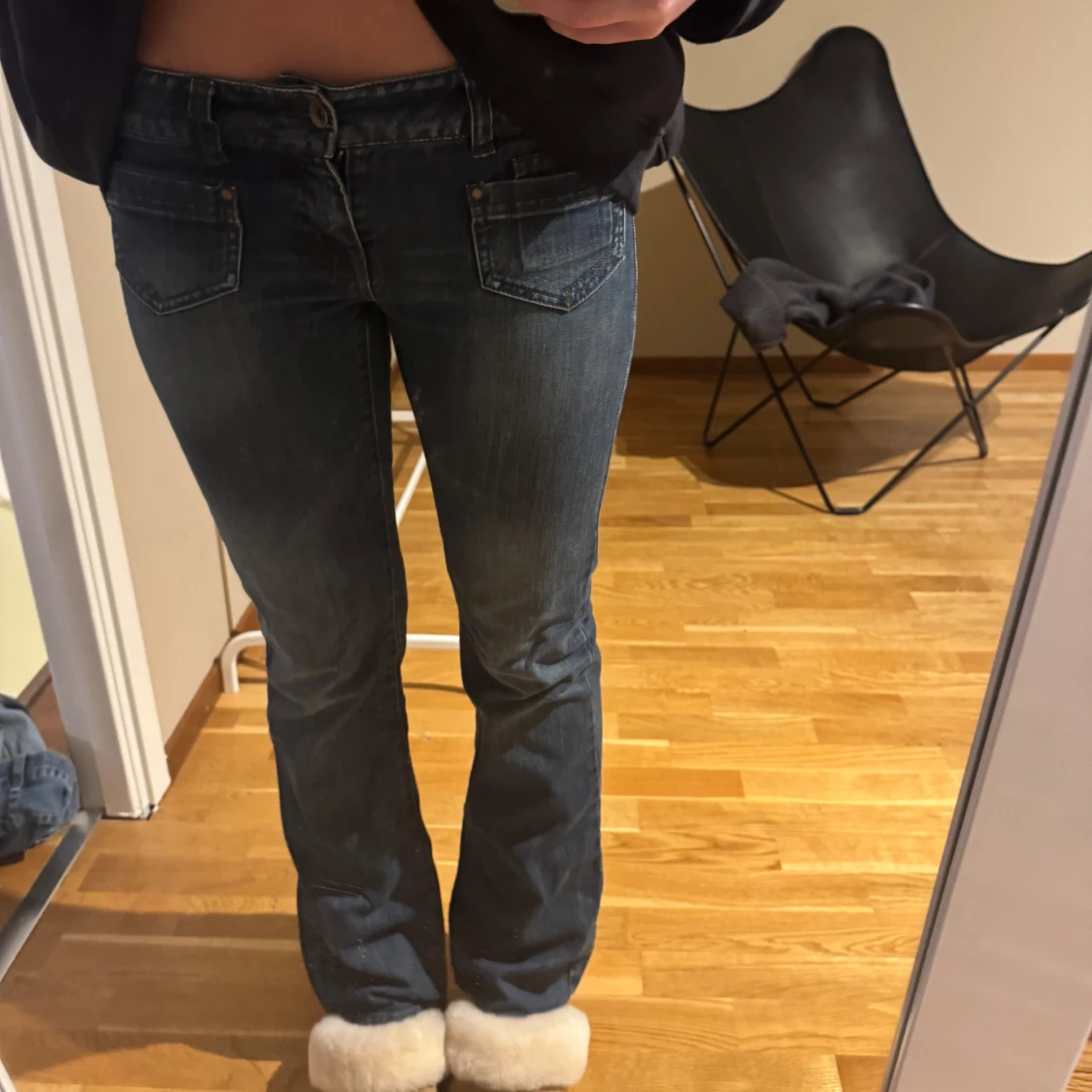 Unika och coola lågmidjade bootcutjeans!! - 2