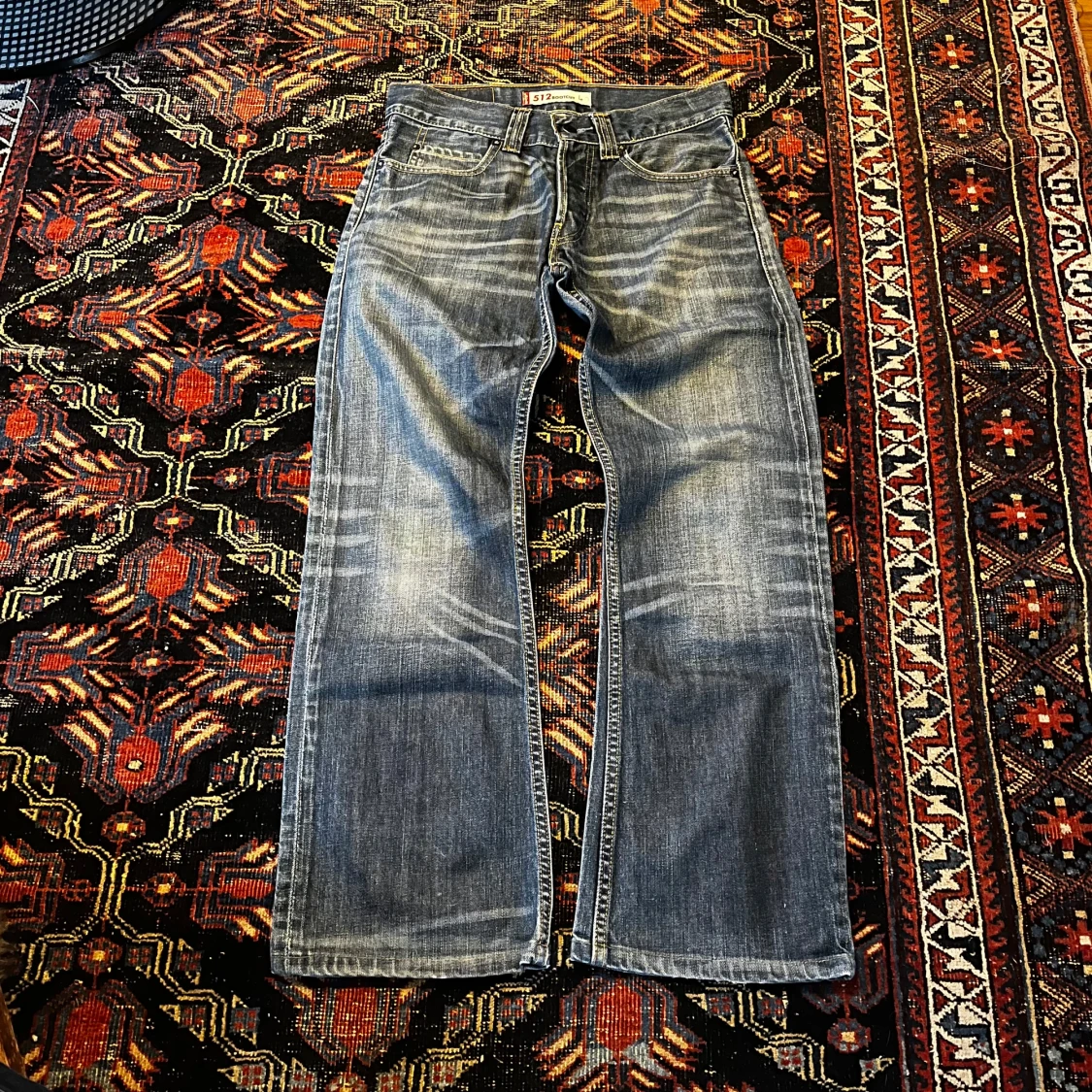 Gråblå bootcut från Levi's