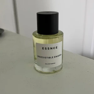 ESSNCE Irresistible Enigma  - Endast tagit några sprut❣️