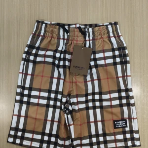  Burberry shorts - Snyggt Burberry shorts, 