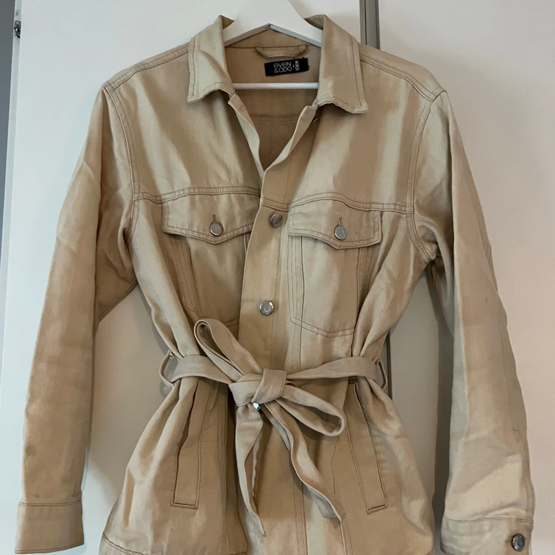 Beige jeansjacka