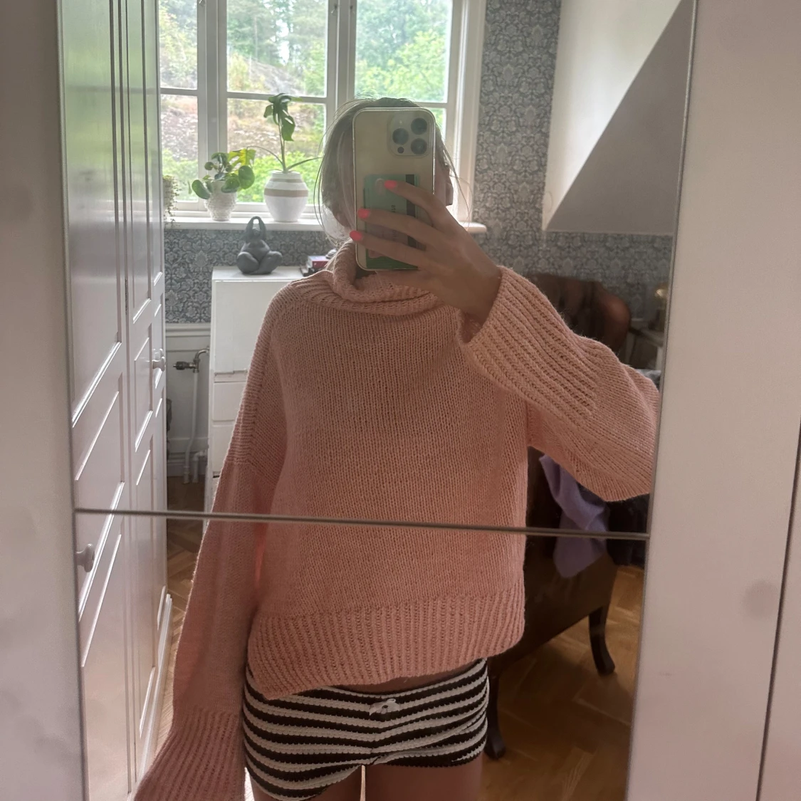 Ljusrosa stickad polotröja - 1