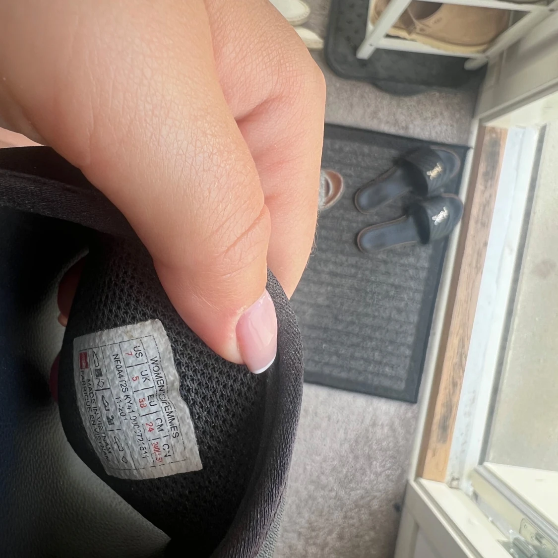 Tofflor från  The North Face - 1