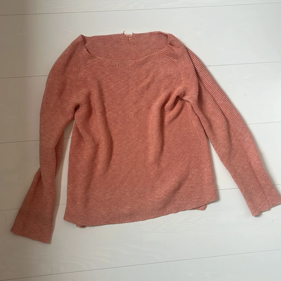 Rosa stickad tröja med lång ärm