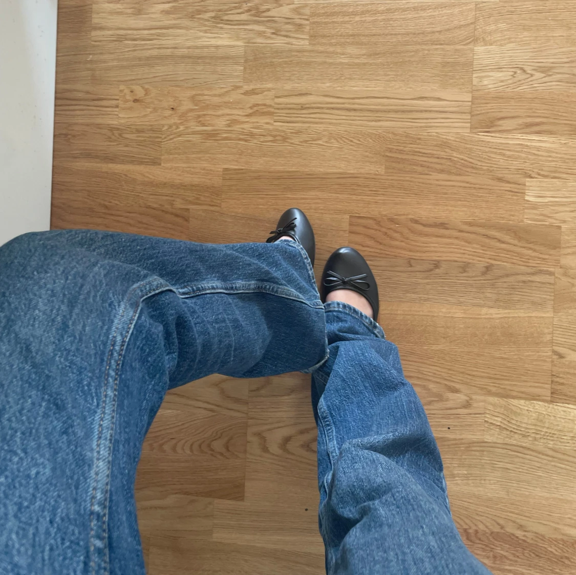 Mörkblå bootcut jeans