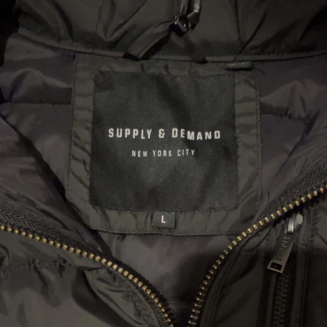 Svart pufferjacka Supply & Demand L - 1