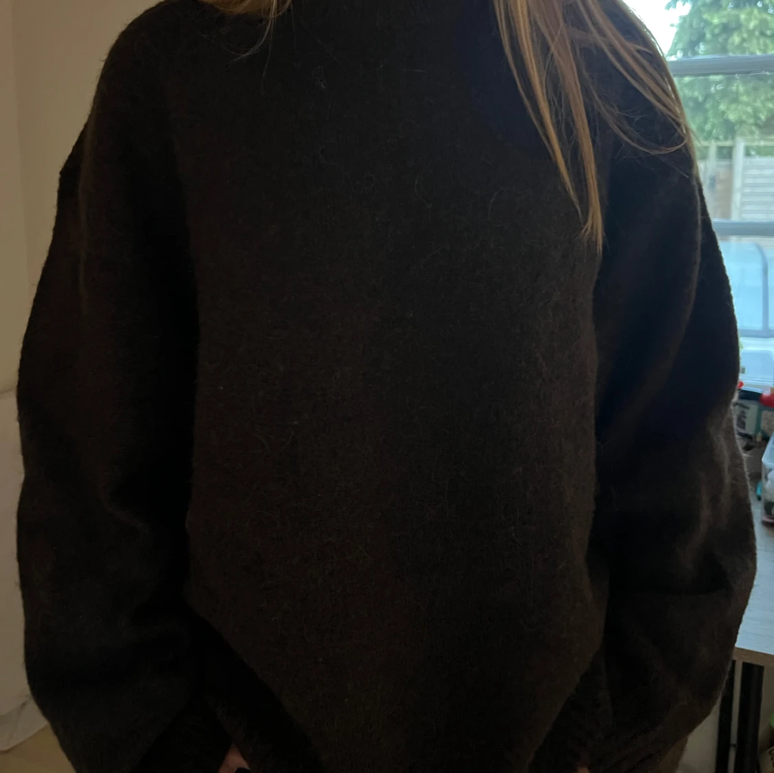 Brun stickad tröja  - 1