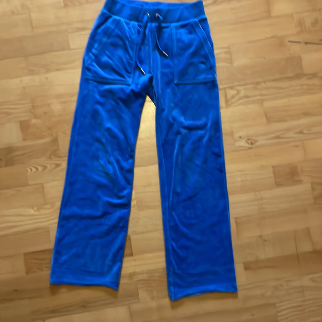 Blåa Juicy Couture mjukisbyxor