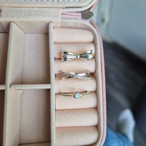 Söta silverringar från Glitter - Tre söta silverringar💕