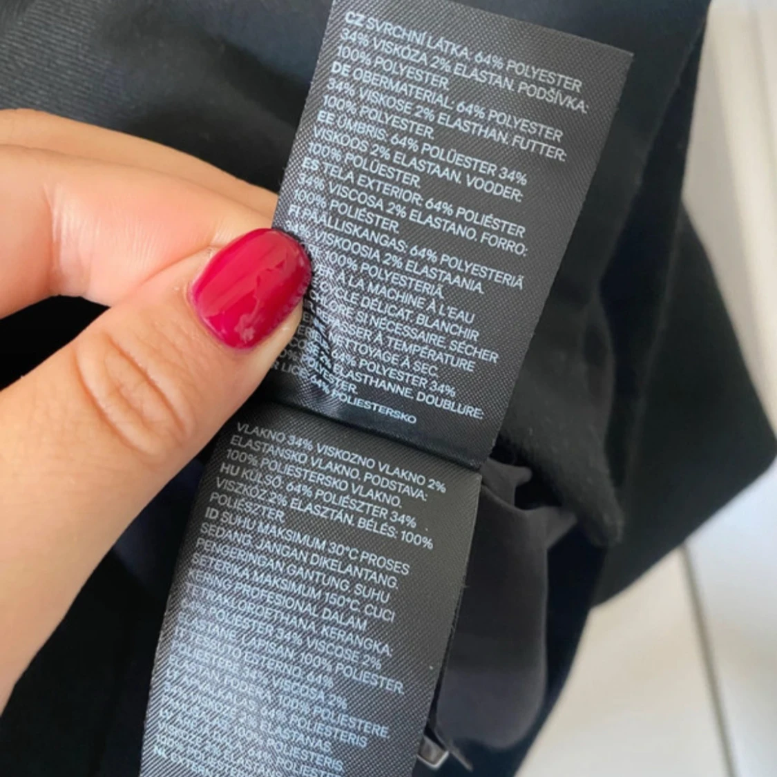 Svart kavaj i polyester och viskos - 1