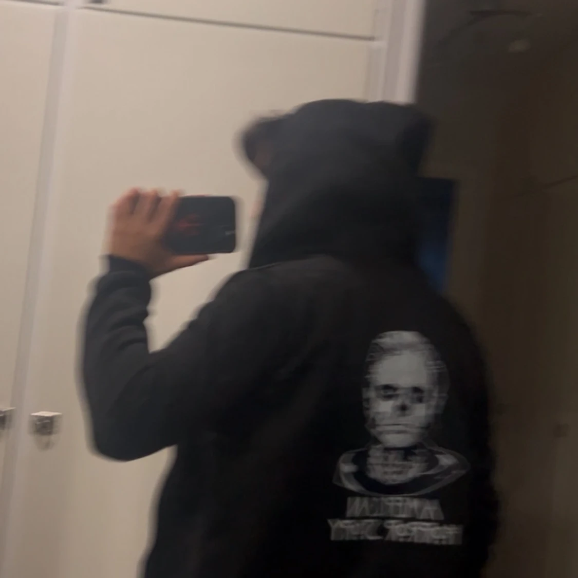 Svart American Horror Story hoodie - 2