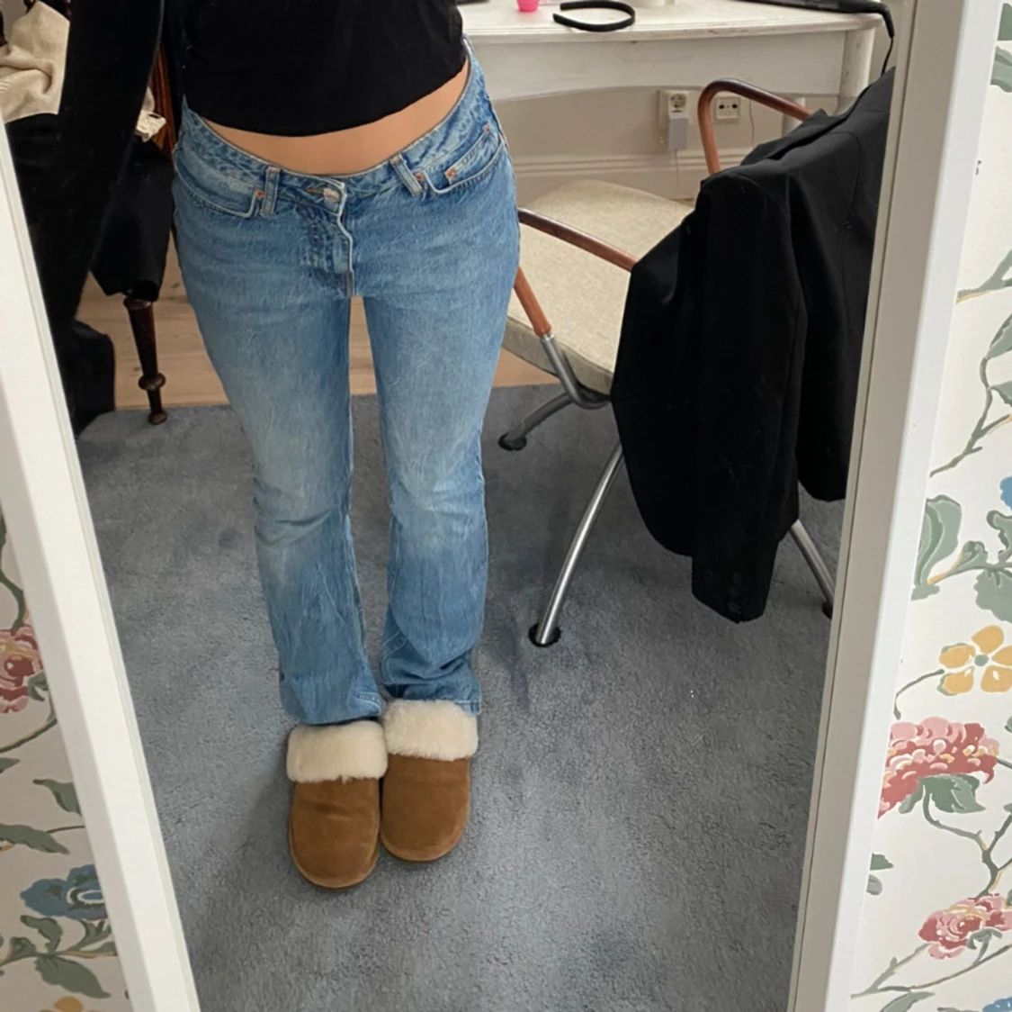 Bootcut jeans med fickdetalj