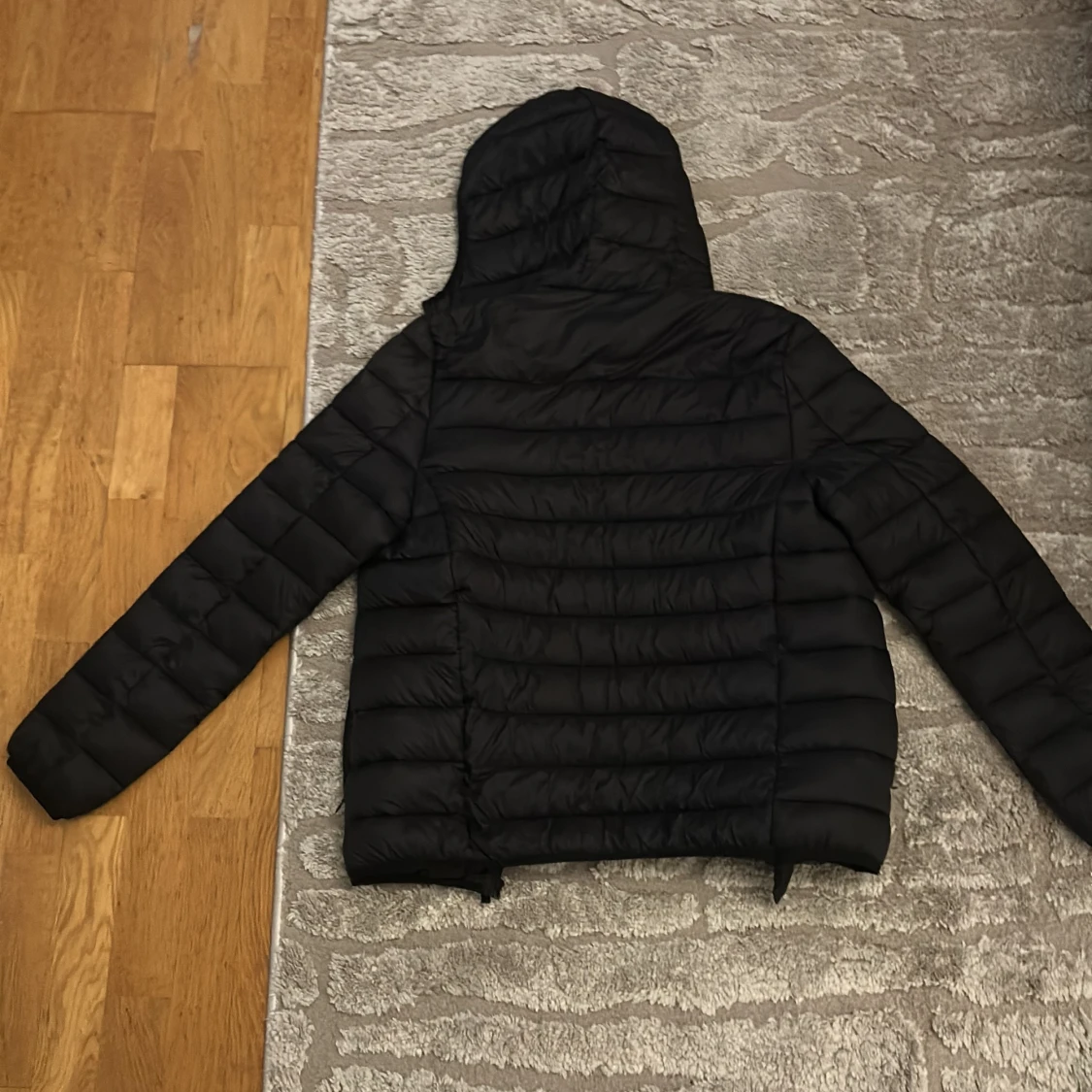Svart pufferjacka från Pier One - 1