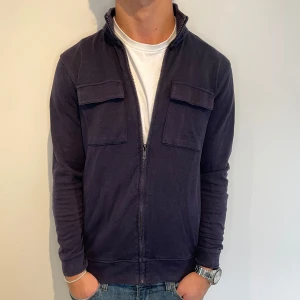 Massimo Dutti Cardigan - Riktigt snygg och stilren cardigan | Strl - S | Skick - 10/10 | Nypris - ca 1299kr | Vid minsta lilla fundering är det bara att skriva!