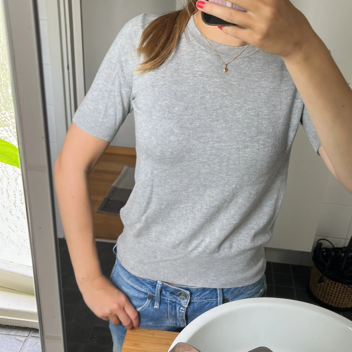 Grå stickad kortärmad tröja från Zara - 2