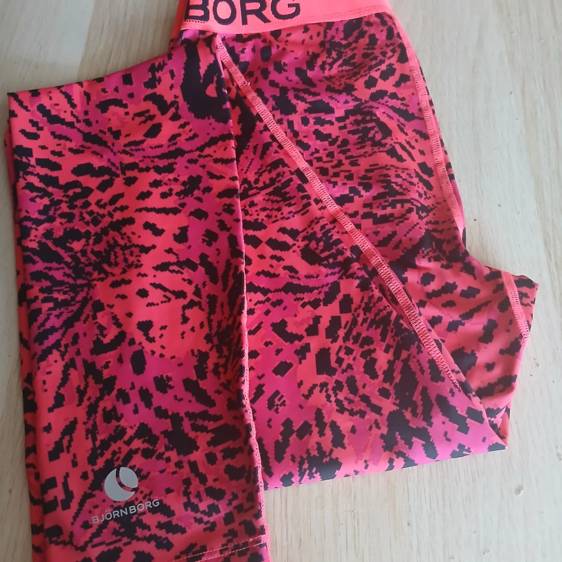 Björn Borg träningsleggings XS – unikt mönster! 🔥